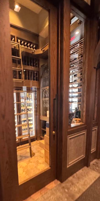 Wine at 1933 Lounge on South Rangeline Road in Carmel
